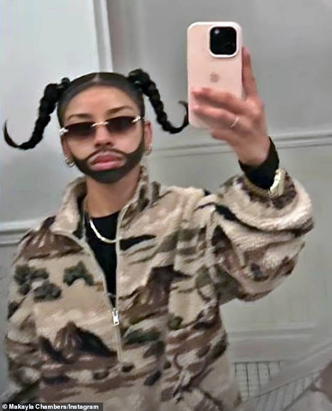 Ünlü erkek rapçi, kendisine benzeyen kadını paraya boğdu! İlginç cömertlik sosyal medyada gündem oldu 2